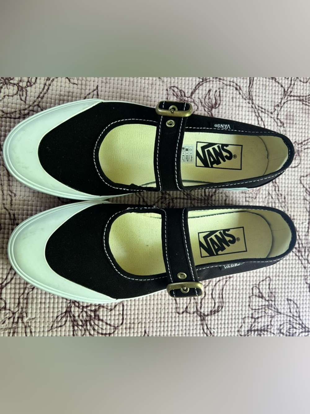 New Vans Unisex Black Canvas Mary Jane Sneakers Buckles Women’s 7 & Men’s 5.5